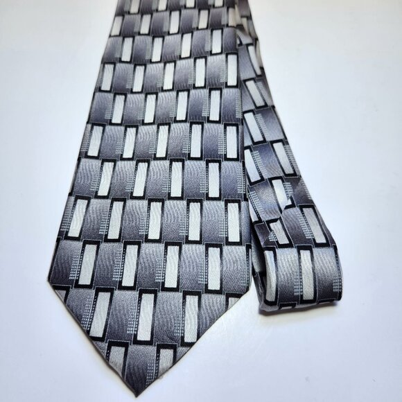 Pierre Cardin Mens Necktie Grey-Black-White Squares 100% Silk Neck Tie 3… - Picture 3 of 7